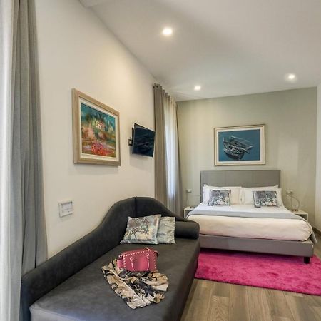Monza City Rooms & Studios Bagian luar foto