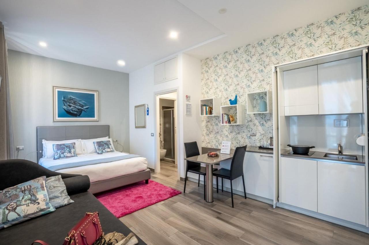 Monza City Rooms & Studios Bagian luar foto