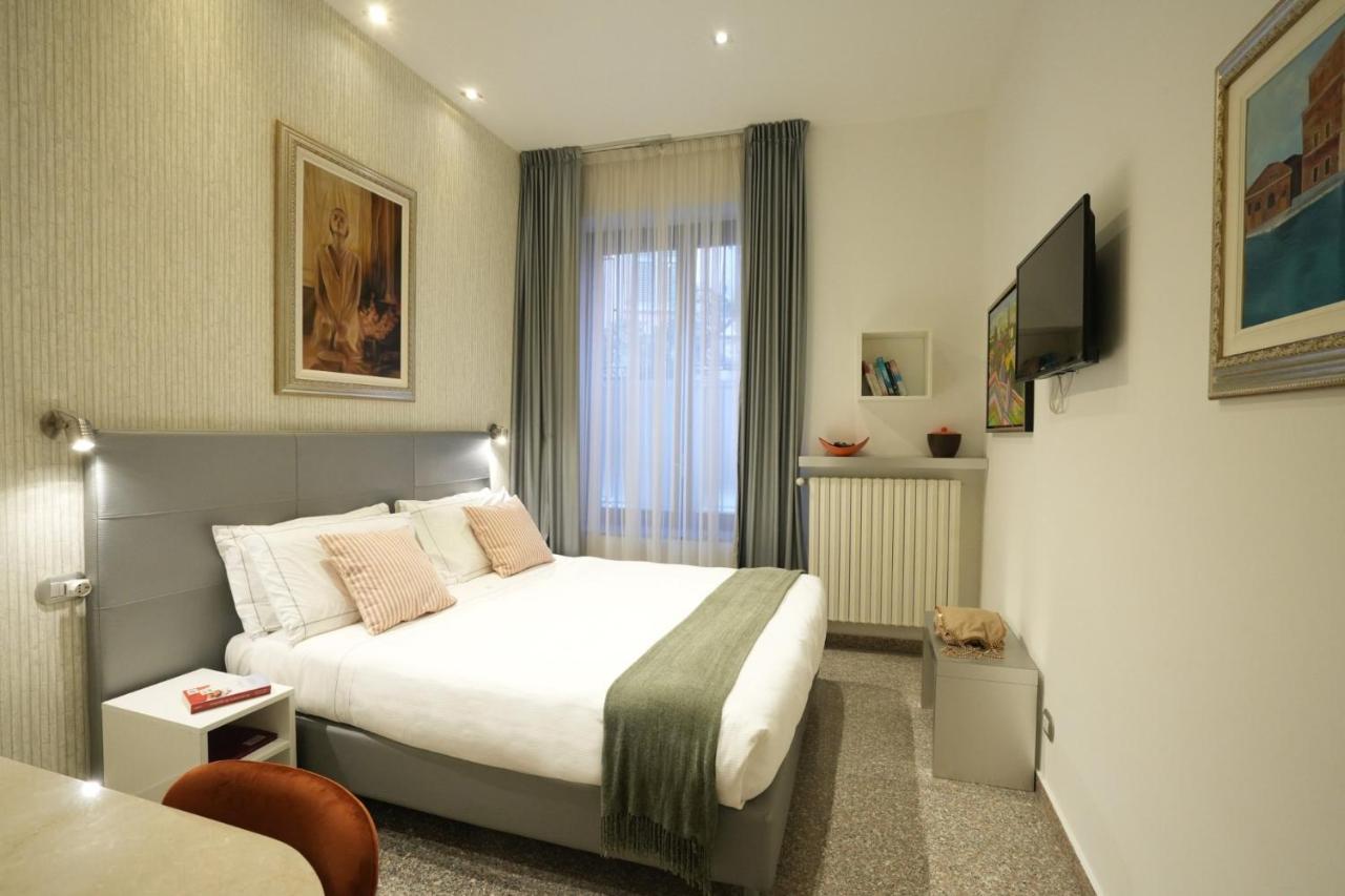 Monza City Rooms & Studios Bagian luar foto
