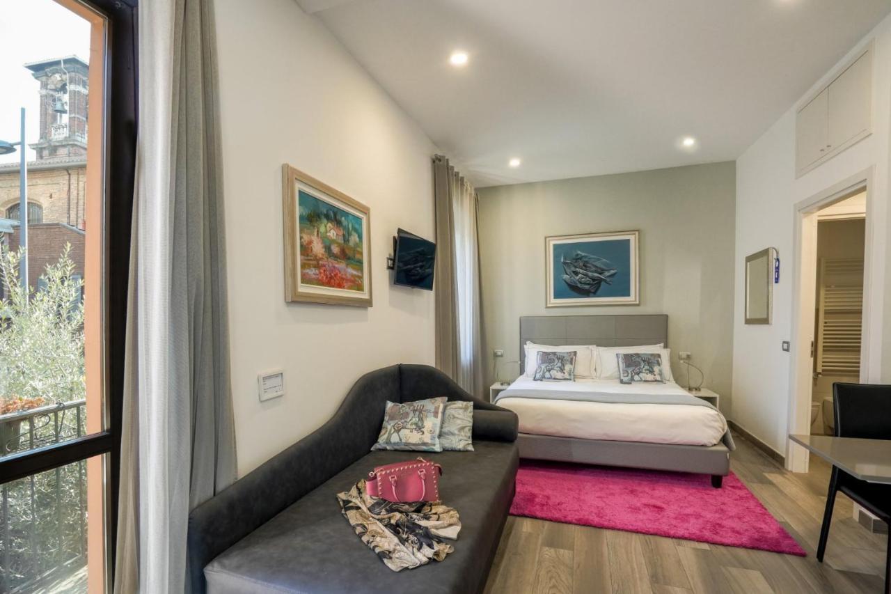 Monza City Rooms & Studios Bagian luar foto